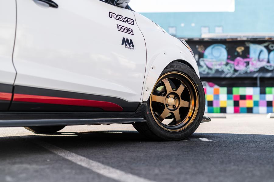 Детали экстерьера Nissan Kicks Street Sport 2019 года  (фото 9 из 27)